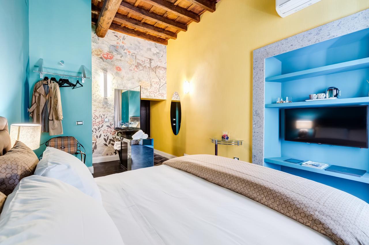 The French Suites By Oneup Hospitality Рим Екстериор снимка