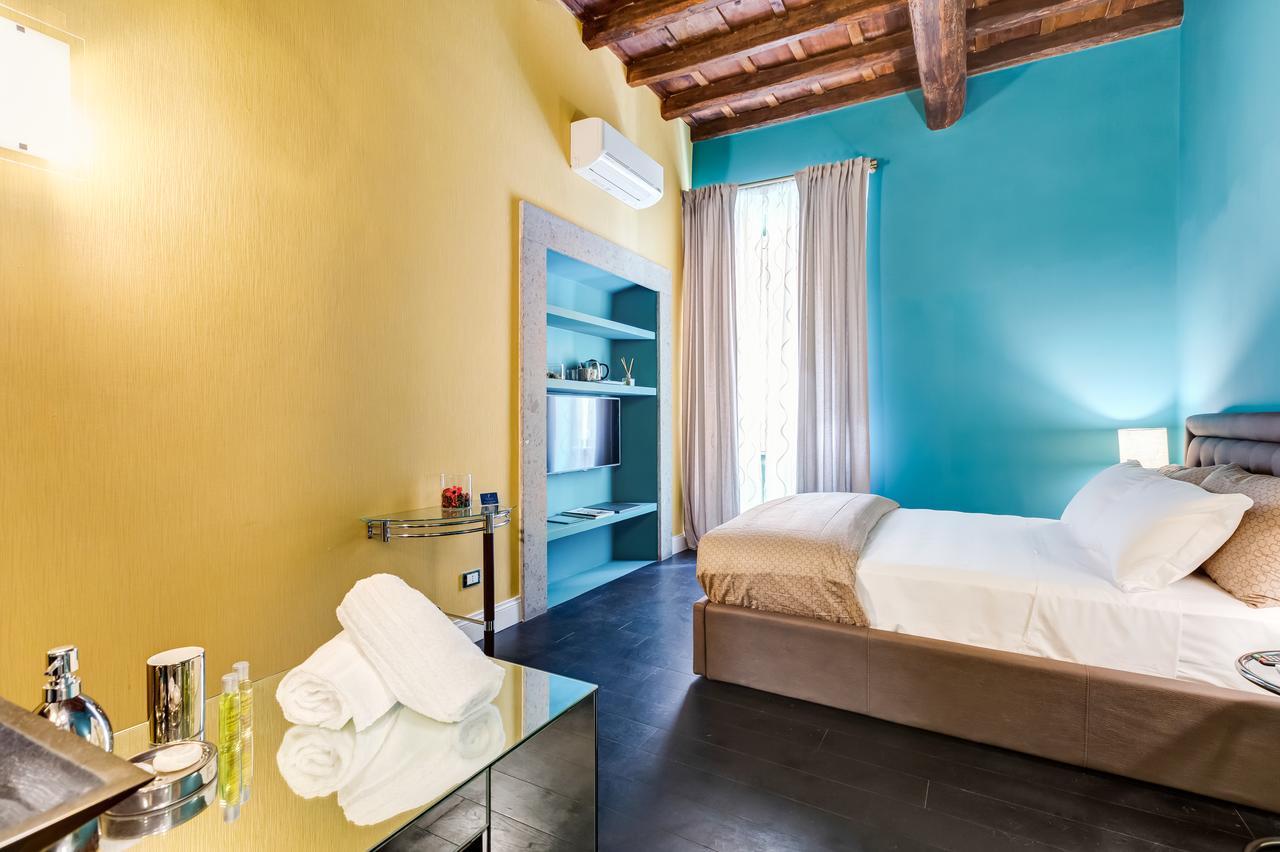 The French Suites By Oneup Hospitality Рим Екстериор снимка